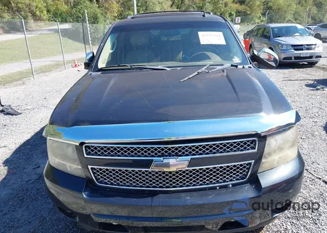 2011 Chevrolet Suburban 1500 Ltz from USA, damaged, VIN 1GNSKKE36BR136673